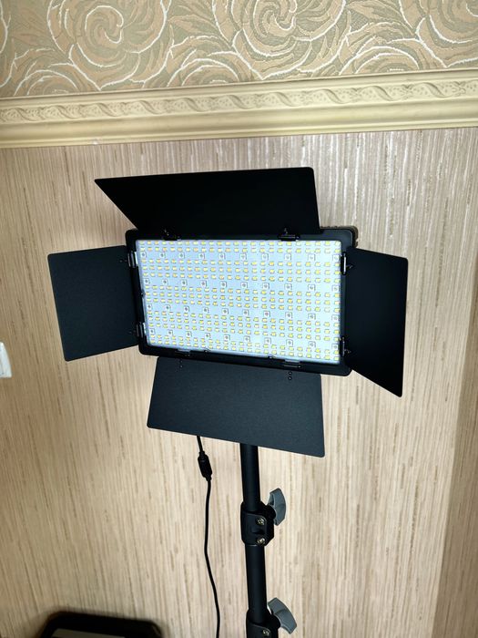 Фото - видео освещение, прожектор, лампа PRO LED U600+ RGB. ОРИГИНАЛ $