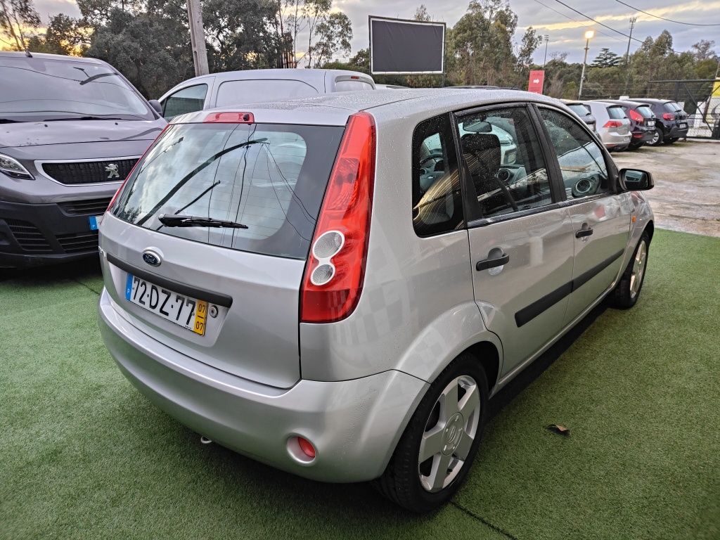 TOP TOP TOP FORD Fiesta