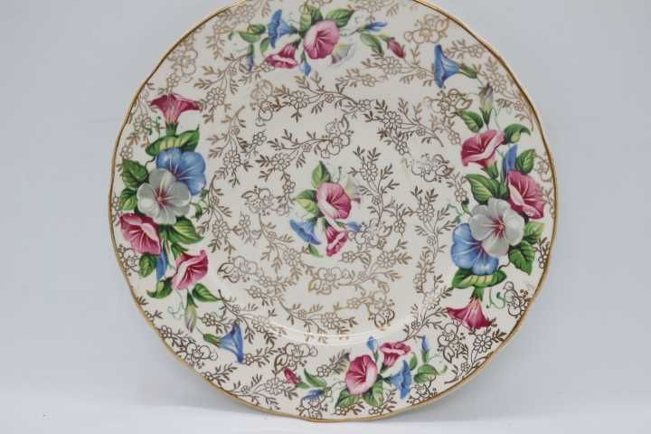 Prato Recortado porcelana Inglesa modelo Pompadour 17 cm Numerado