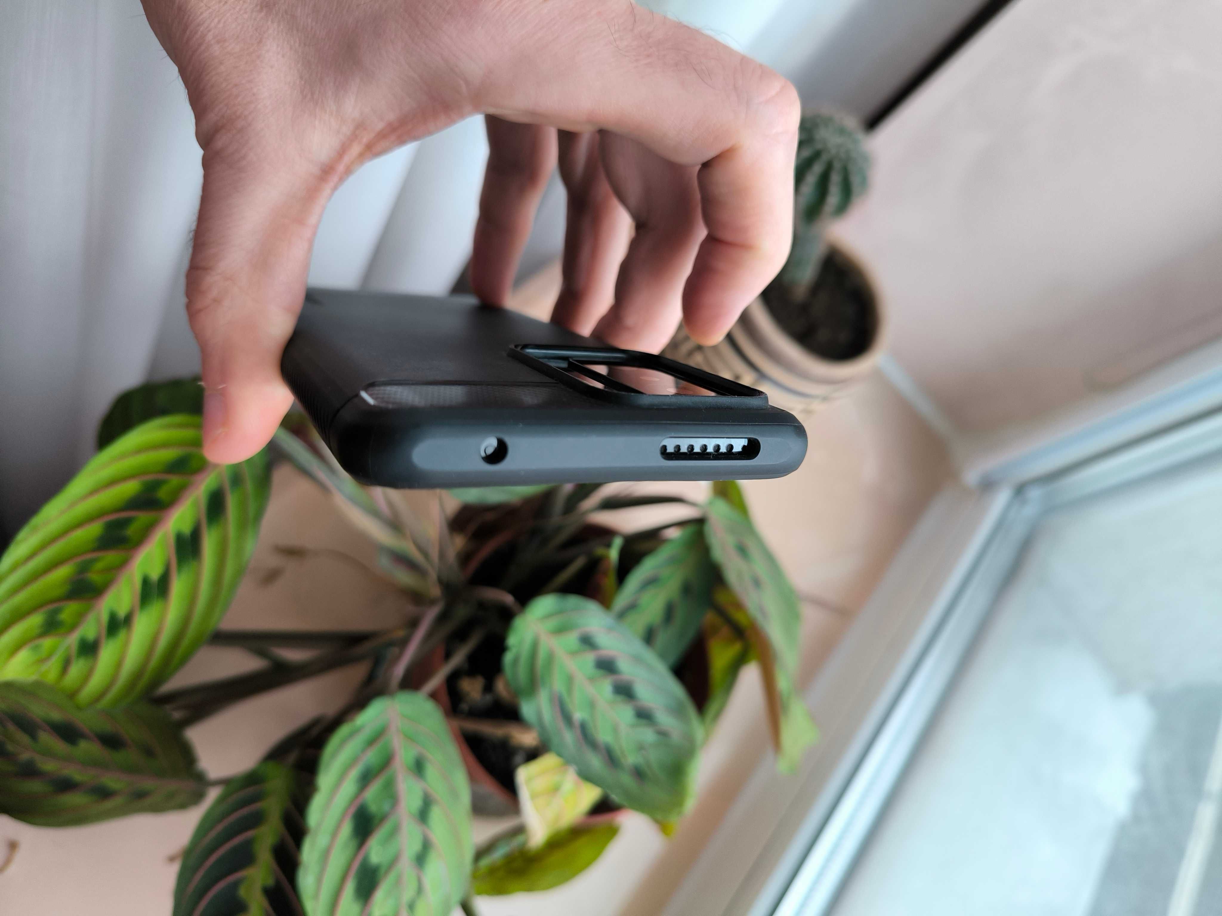 Бампер Spigen Rugged Armor для Xiaomi 11T/11T Pro