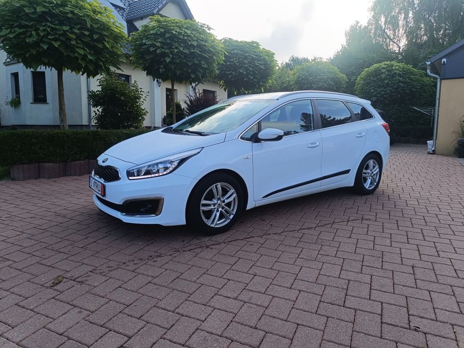 Kia Cee'd 1.6 GDI 2017 rok  Xenon ledy Lift Full opcja