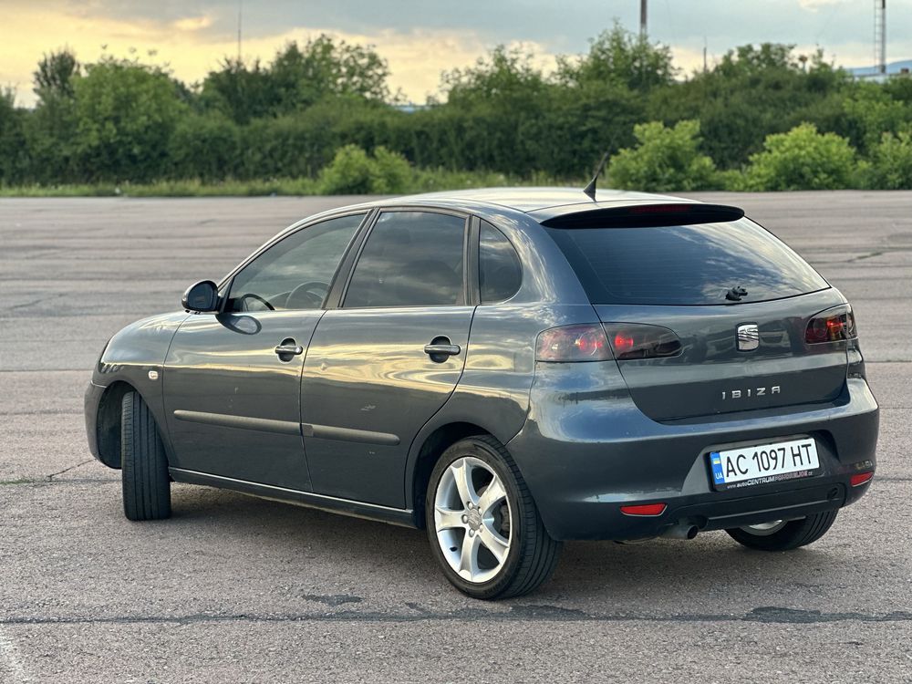 Seat Ibiza 1.4 газ/бенз