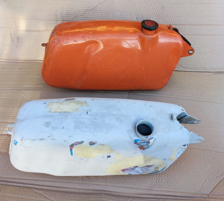 Jawa 50 Jawka Mustang Zbiorniki paliwa dwie sztuki.