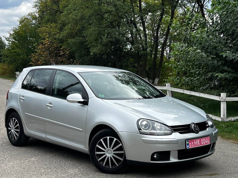 Volkswagen Golf R line