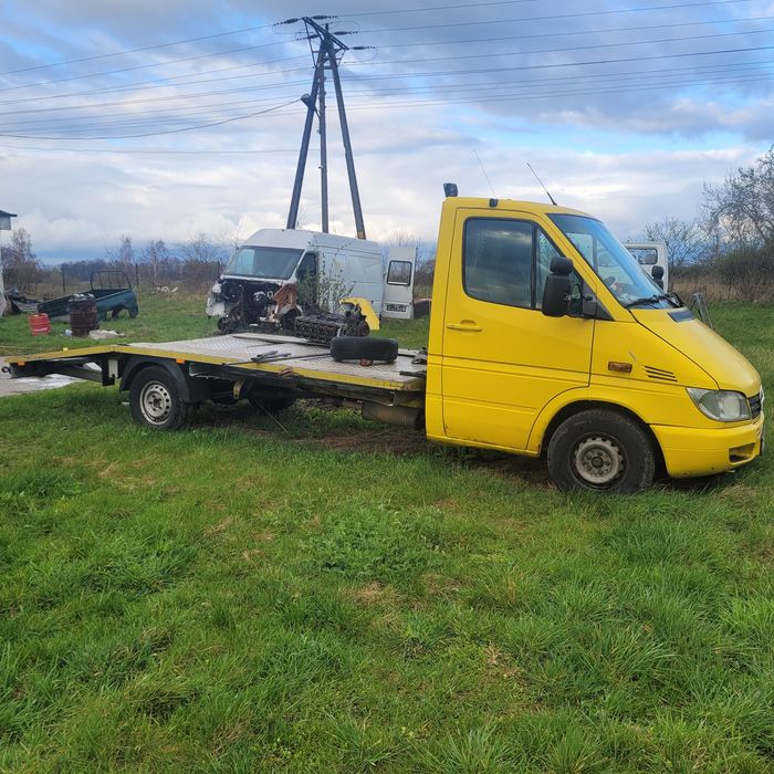 Sprinter 316 Autolaweta  hak 3500kg  klima