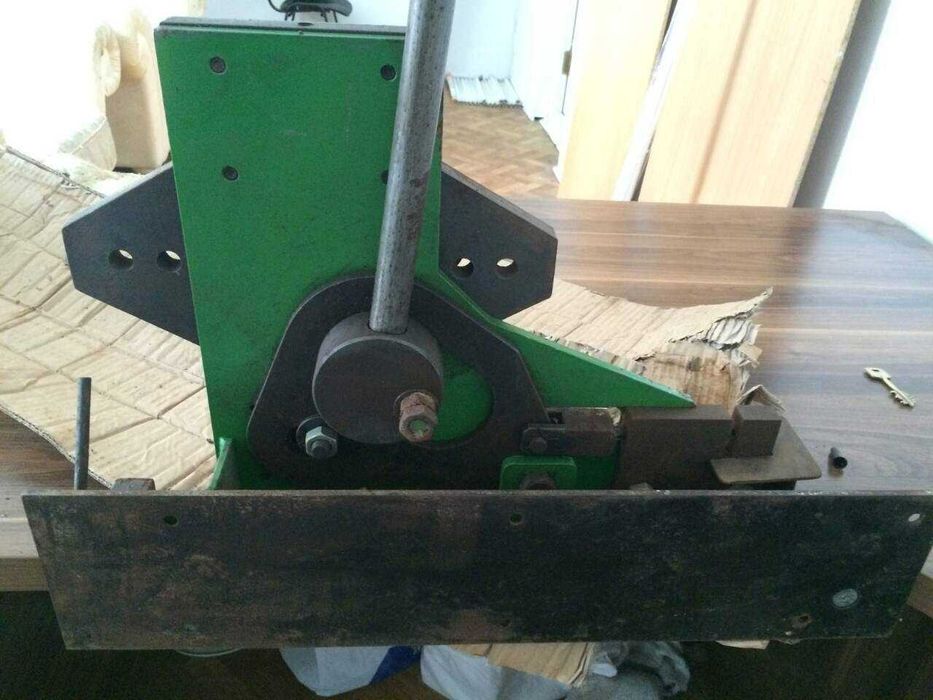 Ручний професійний станок Металлкрафт для вальцювання, згинання
