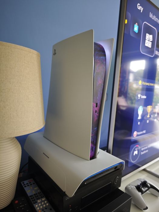 PS5 1T z napędem oraz grami