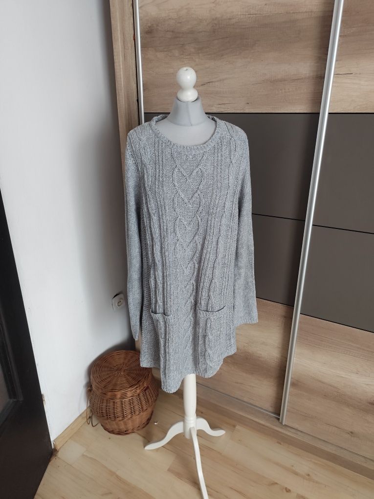 Szary długi sweter r 50