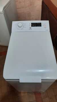 Продам пральну машину Electrolux