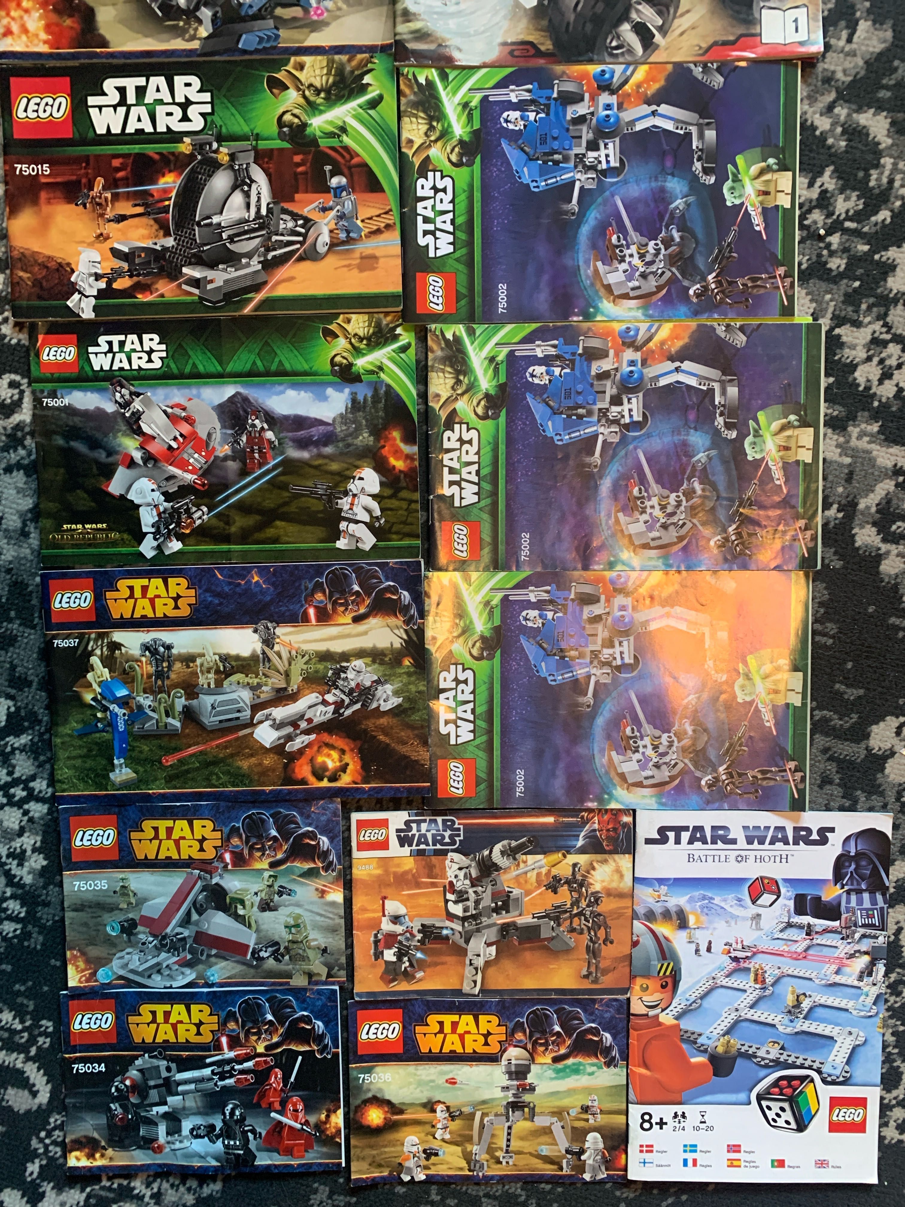 Uma grande caixa de Lego.