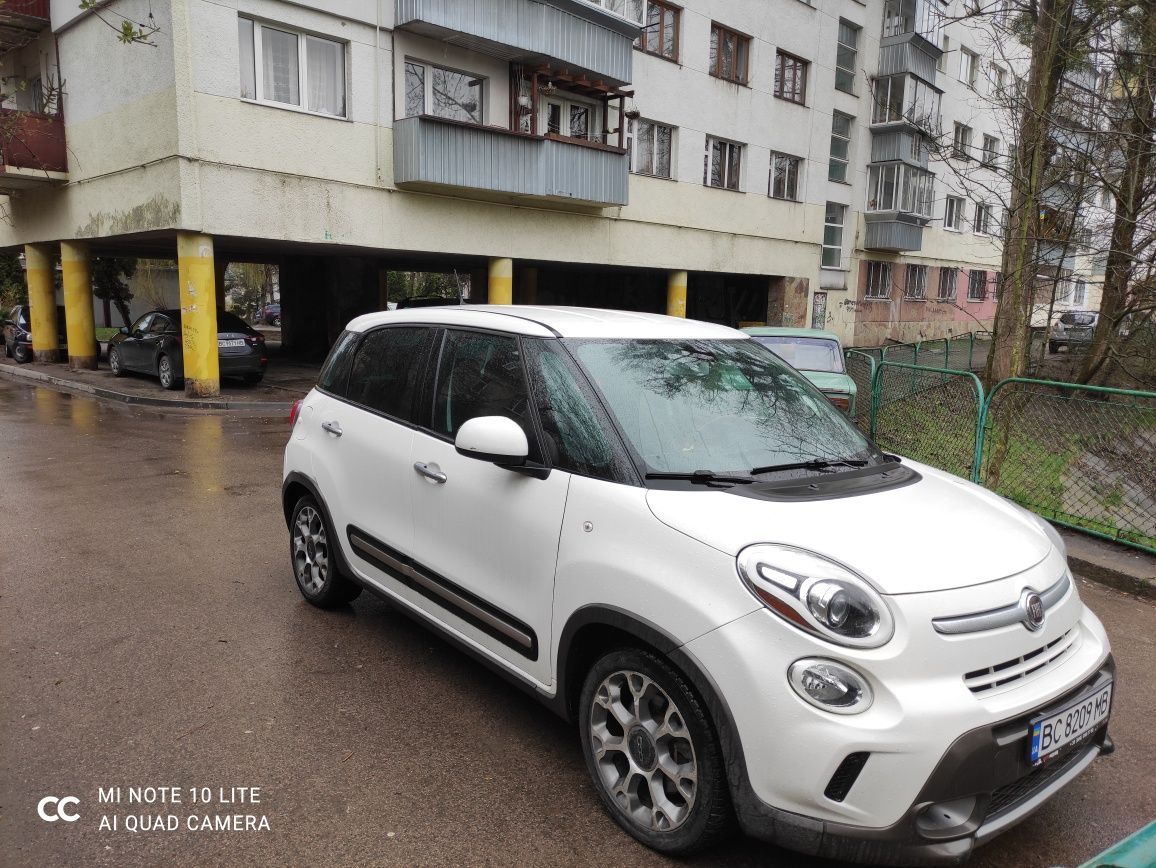 Фіат 500л Fiat 500l