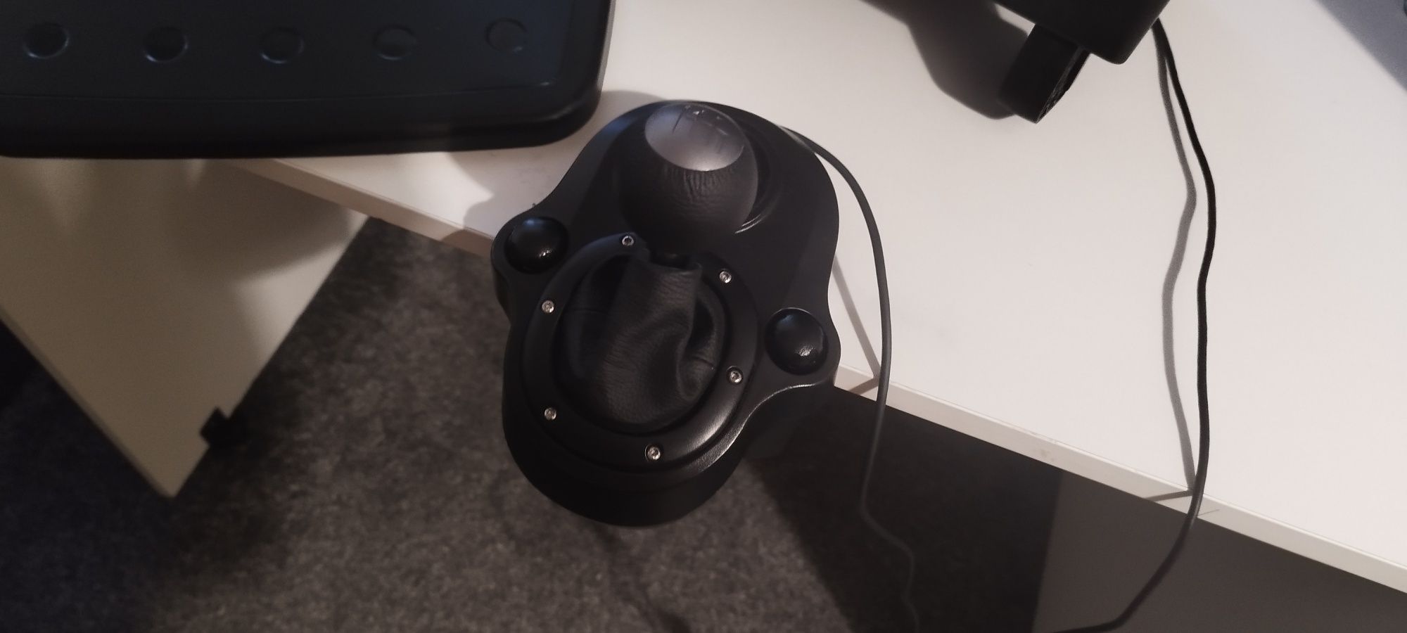 Sprzedam kierownicę Logitech  920g