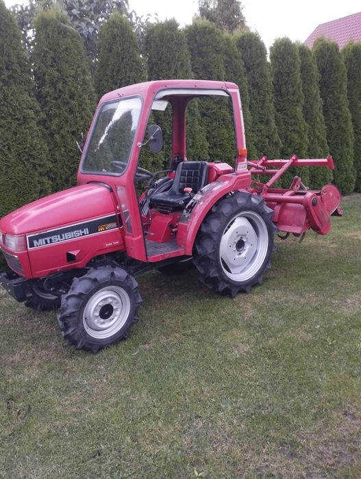 Traktorek ogrodowy Mitsubishi