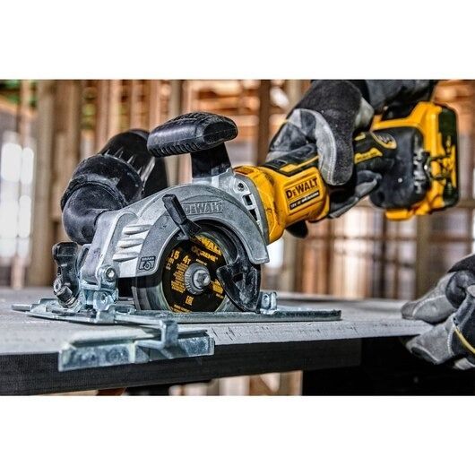 Pilarka Tarczowa Akumulatorowa 115Mm Xr 18V 0*Ah Dewalt Dw Dcs571N