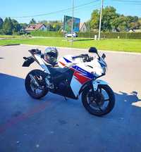 Motocykl Honda CBR 125R 2016