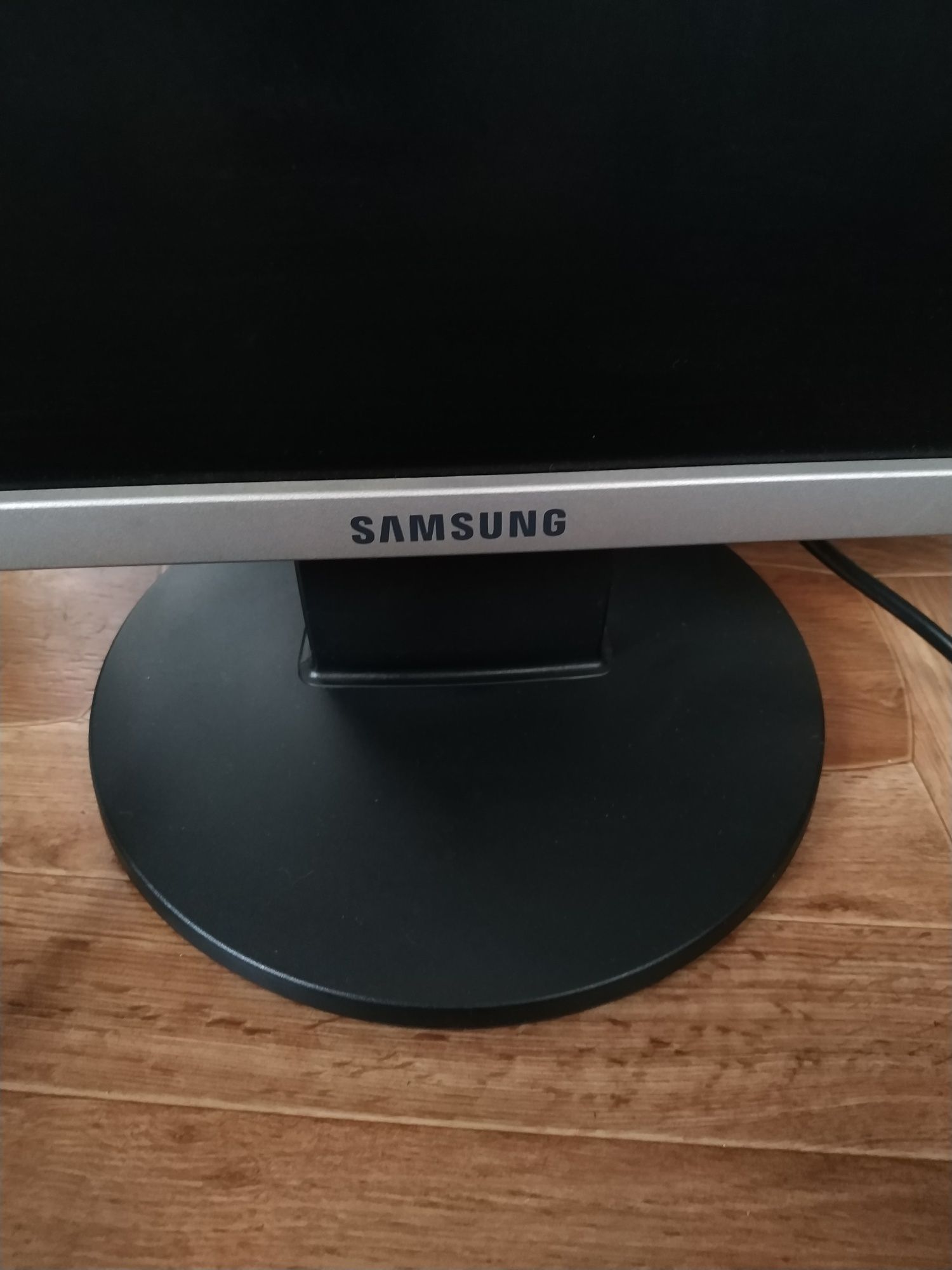 Монітор 22" Samsung SyncMaster 2243NW комп'ютер монитор для компьютера