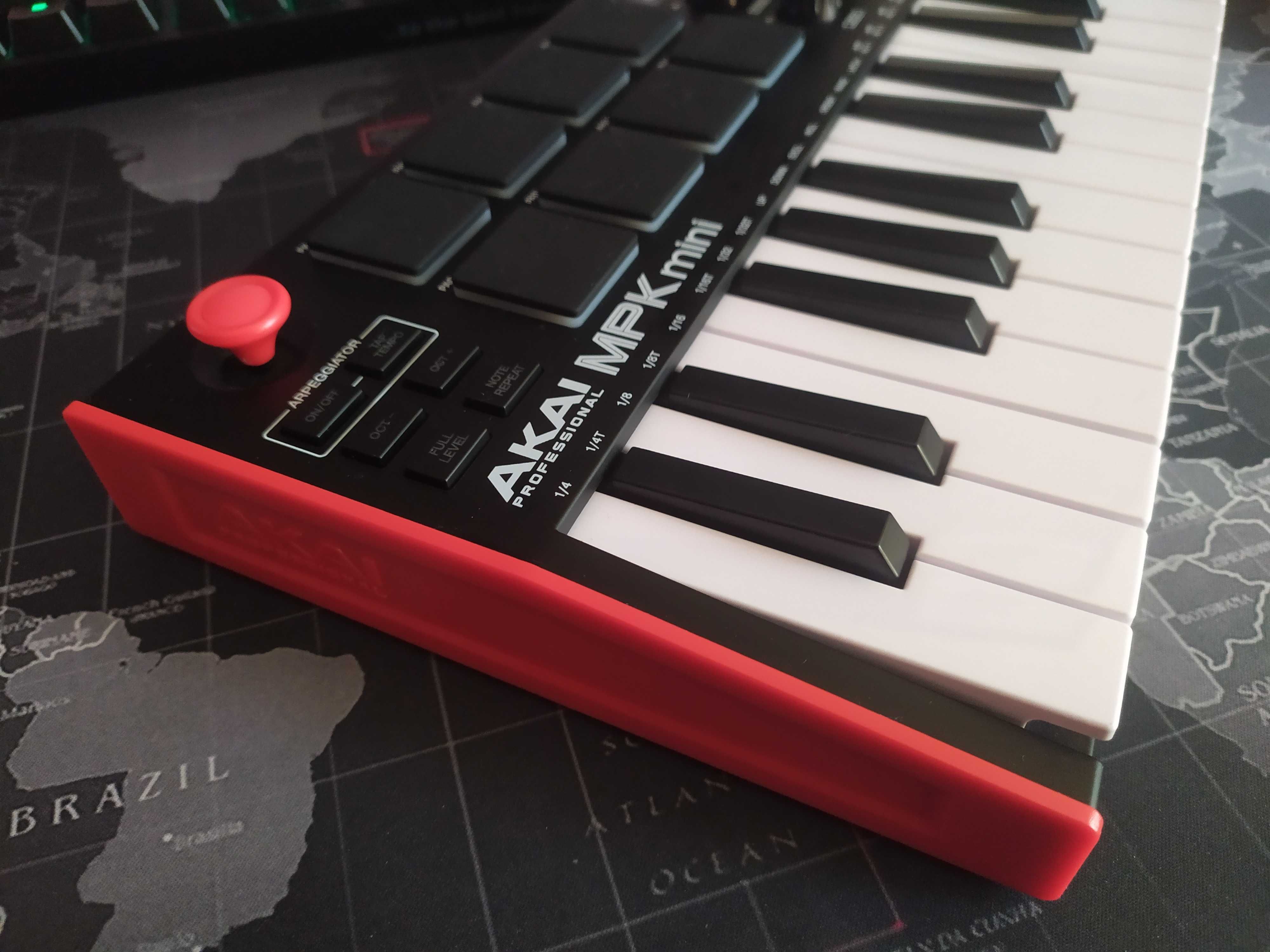 Midi-клавиатура AKAI MPK MINI MK3