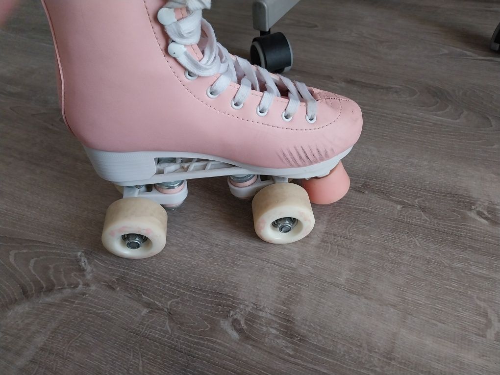 Patins 4 rodas tam. 35