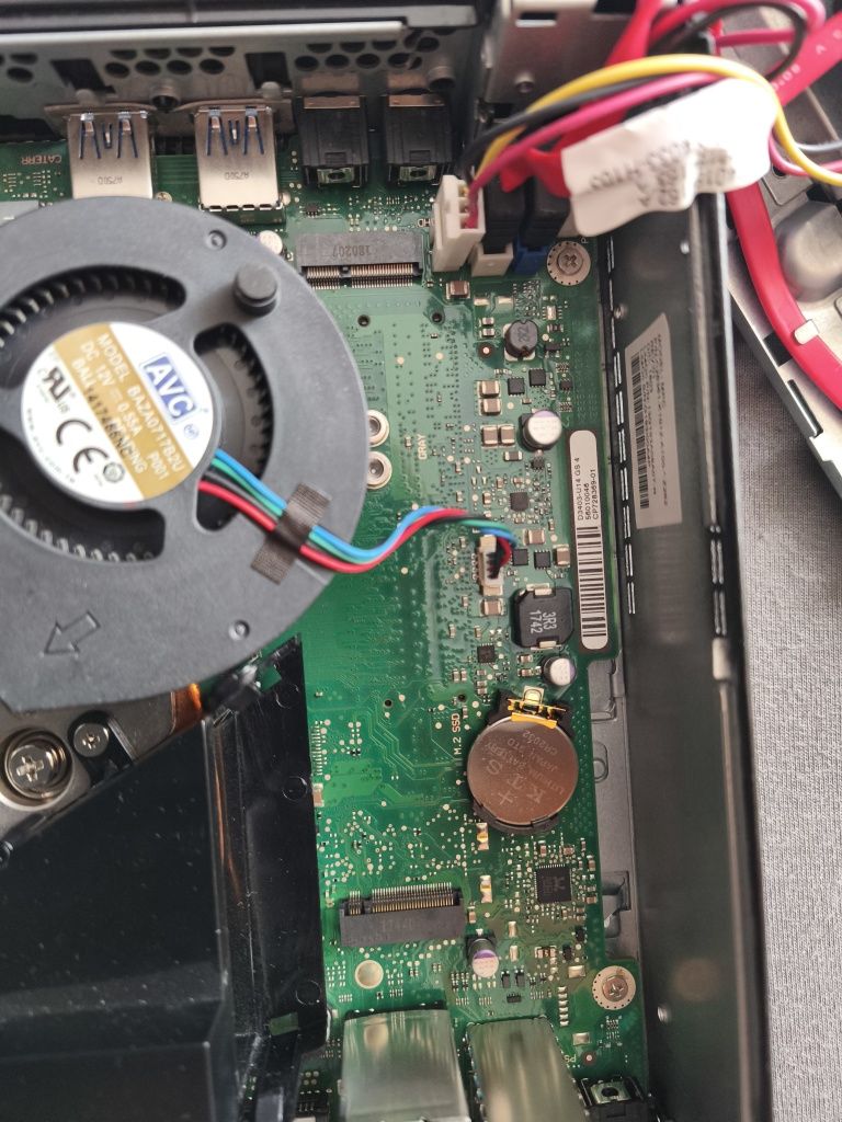 Mini komputer PC Fujitsu Esprimo Q556/2 i3 6 gen. 4GB DDR4