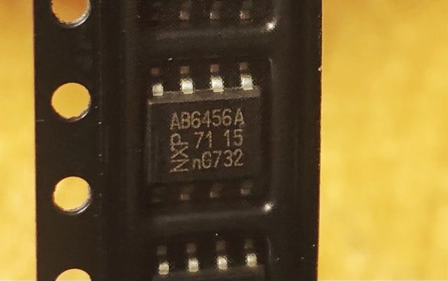 SAB6456A (SO-8) NXP делитель частоты до 1GHz