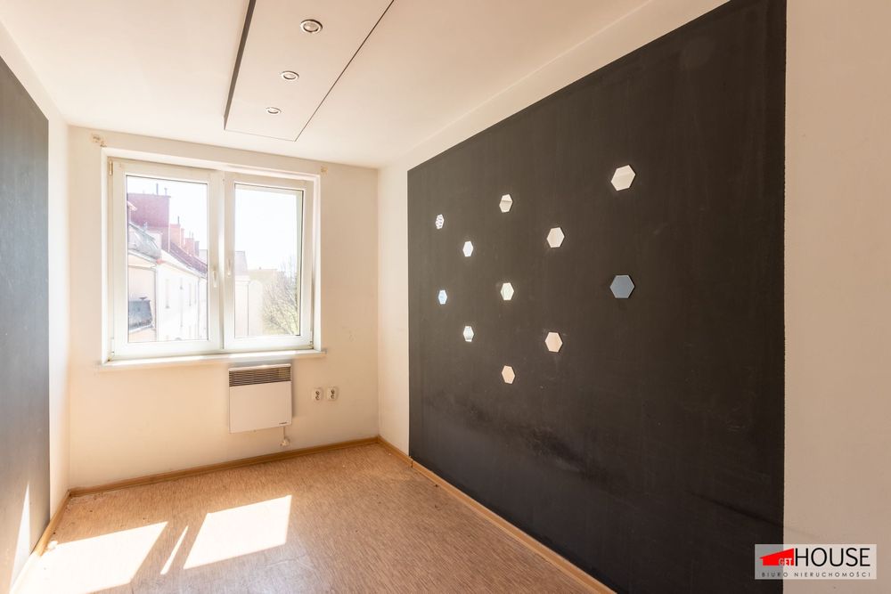 3 pokoje – 60,40 m2 + taras na dachu w cenie.