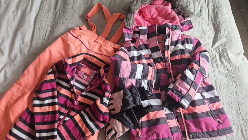 Sprzedam komplet narciarki smyk 128 plus rękawiczki