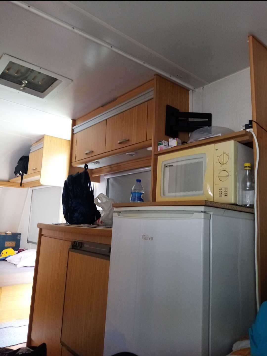 Caravana Pluma 560