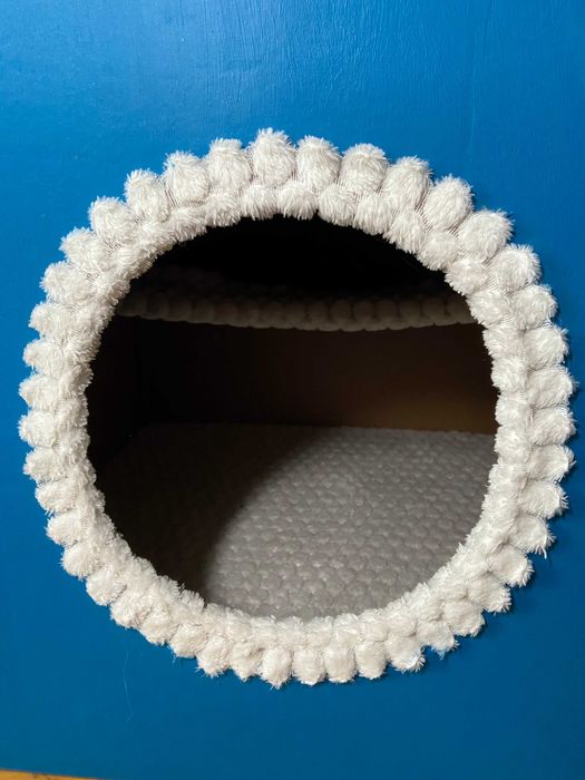 Wyjątkowy, ręcznie robiony domek dla kota | Półka i legowisko | DIY