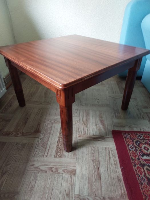 Lawa do salonu pokoju