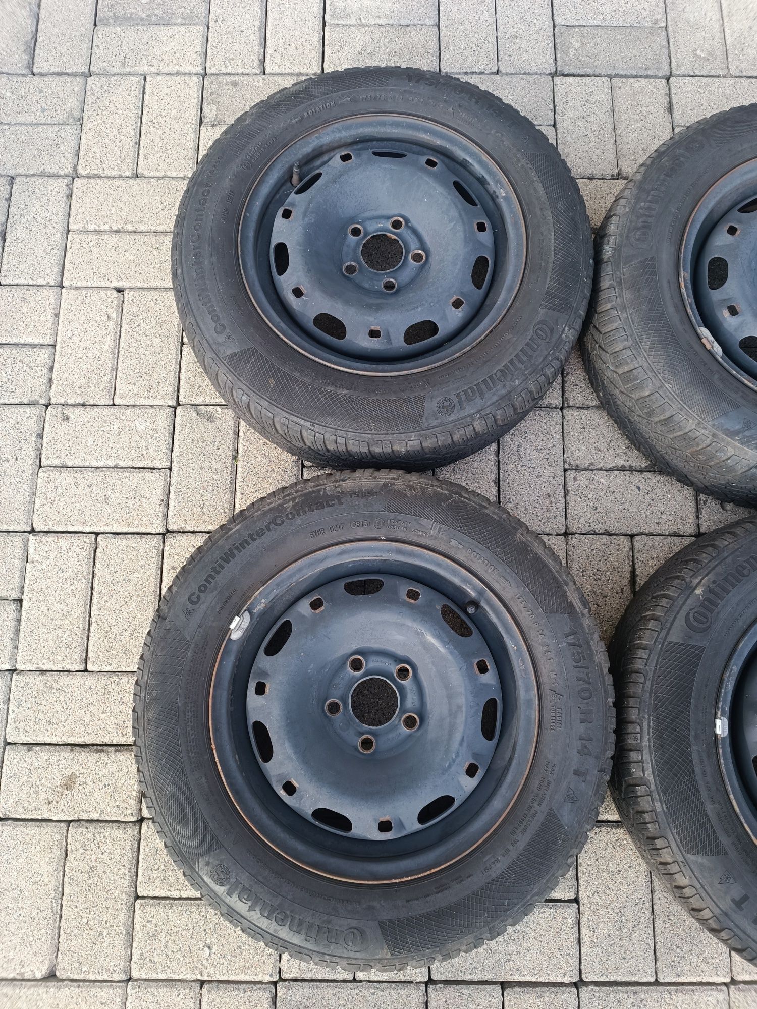Koła VW 5x100 6Jx14 ET43 opony Continental 175/70 R14