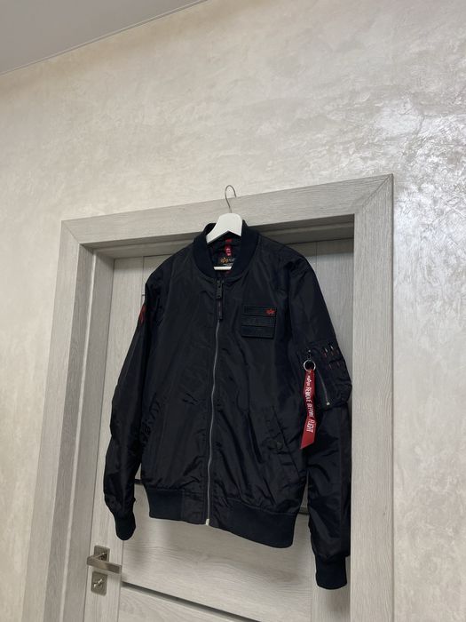 Бомбер Alpha industries