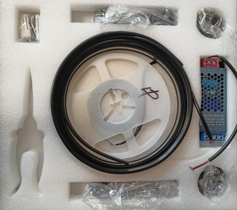 Skyline LED Dekoracyjny profil LED 3m z zasilaczem CZARNY