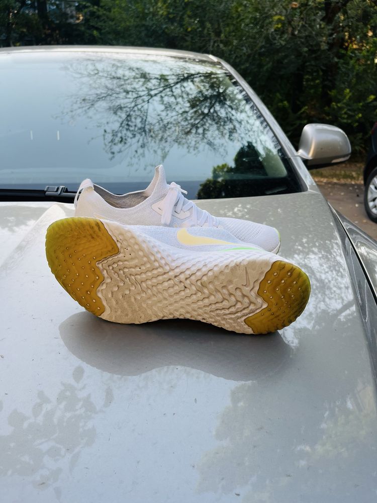 Стан кроссівок шикарний, 28.5 см устілка, Найк, Nike flyknit