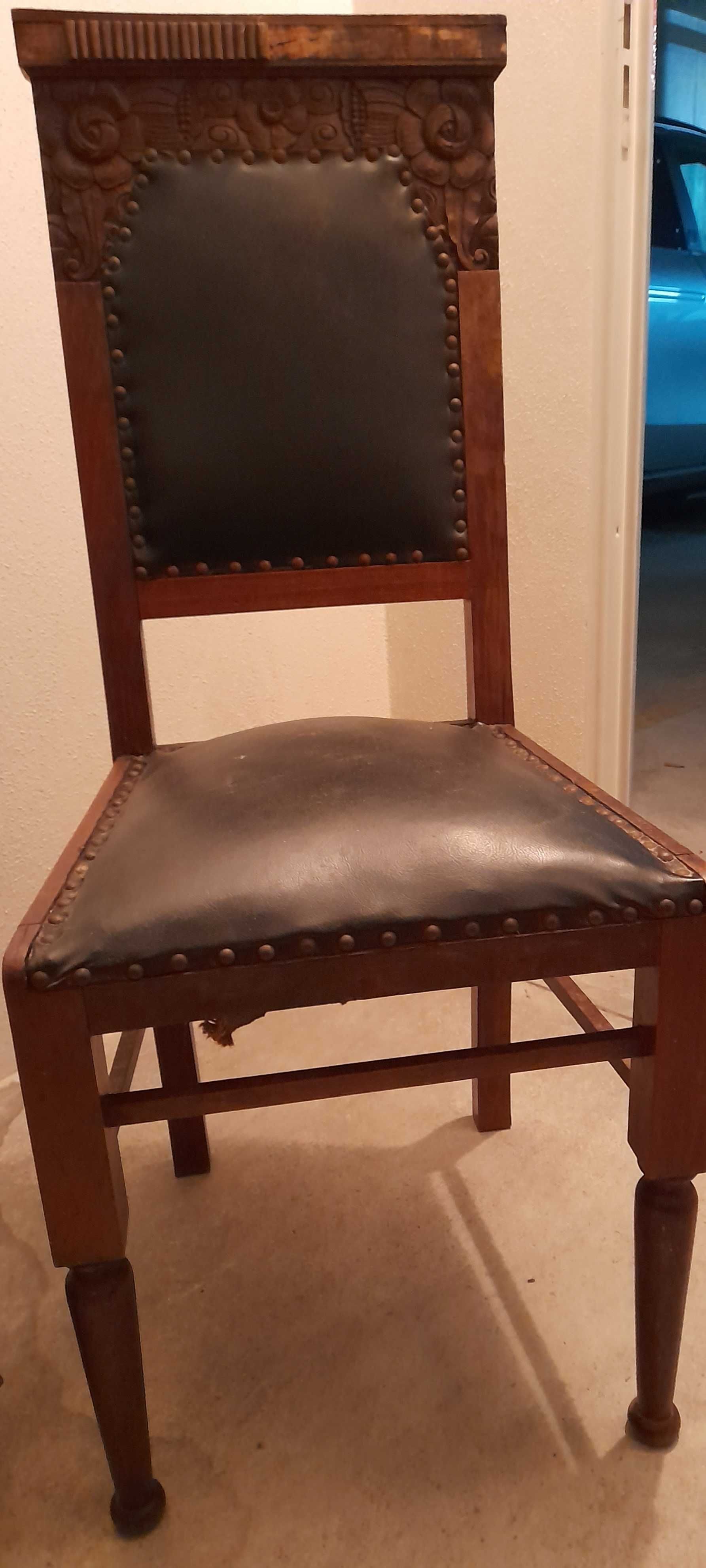 Espelho Vintage, Cadeiras, e cabides