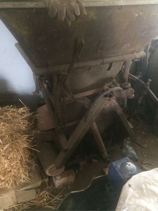 Розкидач мінеральних добрив