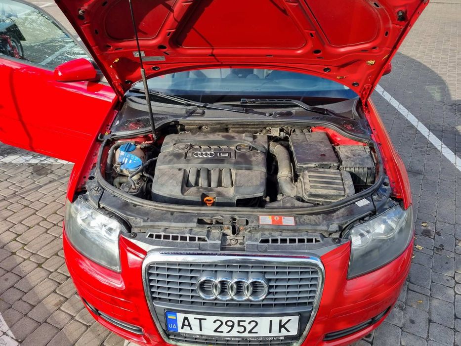 Автомобіль Audi 3, 2006 року випуску, з бензиновим двигуном об'ємом 1,