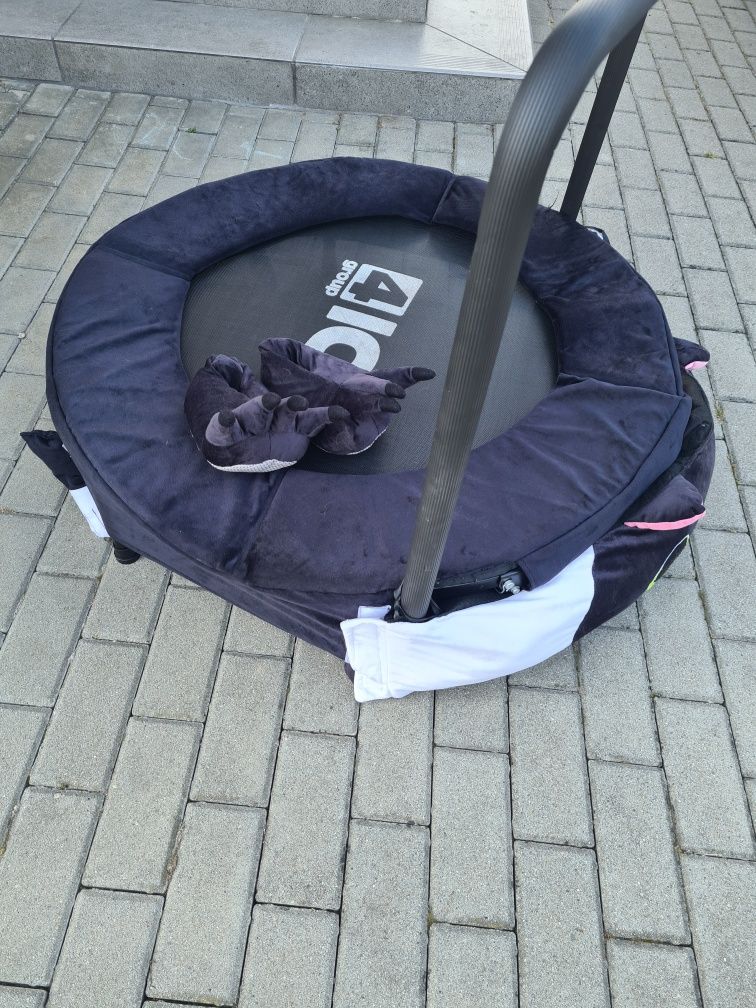Trampolina dla dzieci do domu