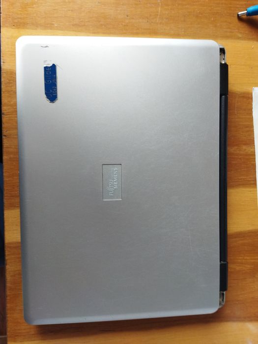 Ноутбук Fujitsu Siemens Amilo PI 1536 нерабочий