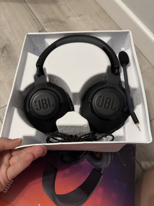 Навушники JBL модель QUANTUM 100