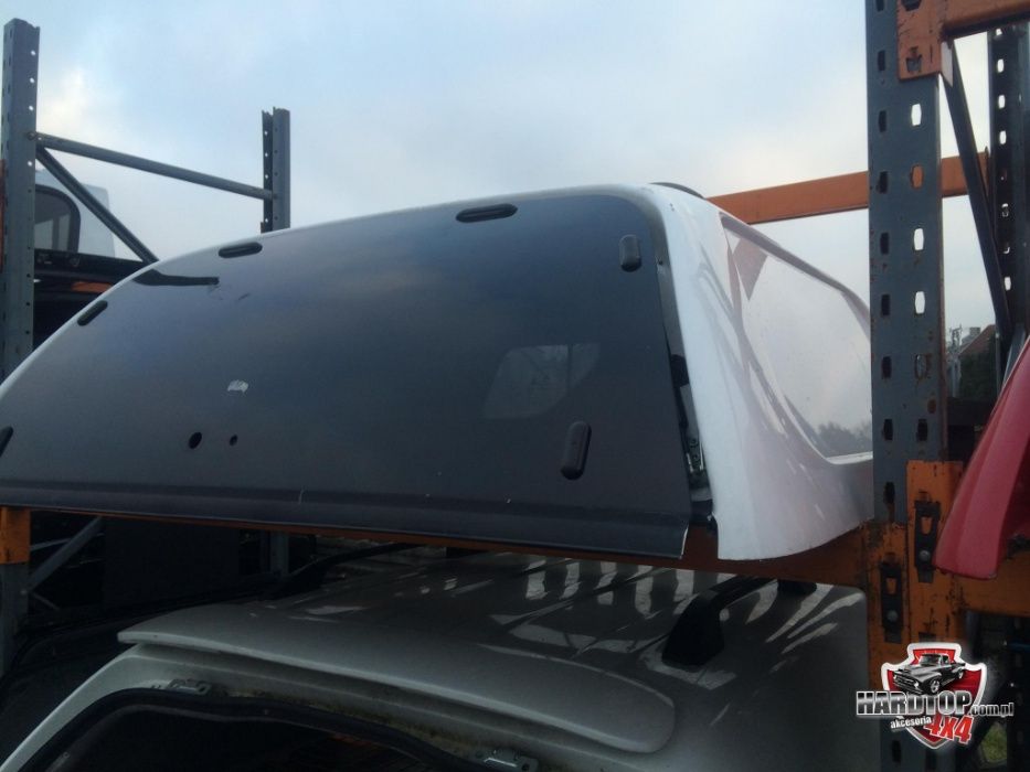 Zabudowa bez szyb Mitsubishi L200 hardtop