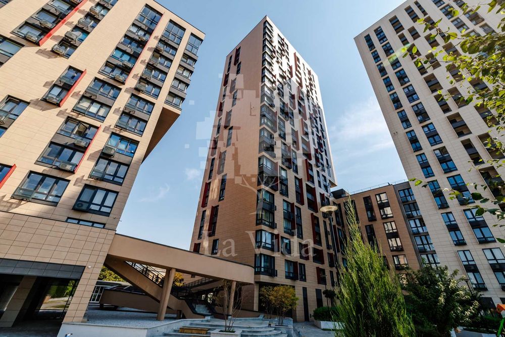 Двокімнатна квартира з паркомісцем та коморою в ЖК Тайм Time