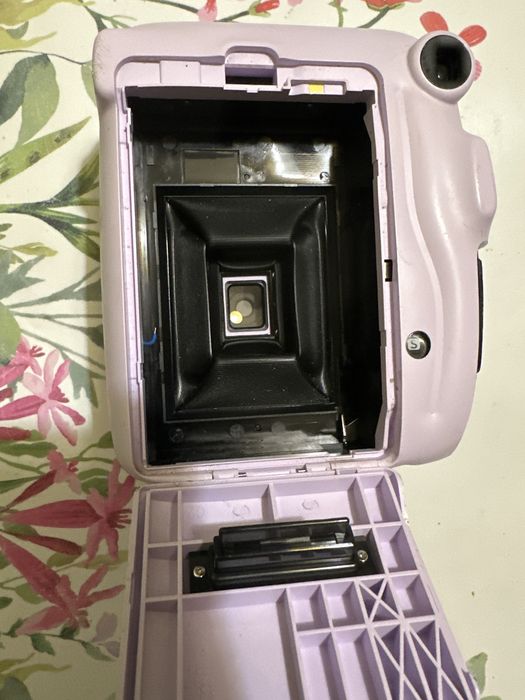 Instax mini 11 na części