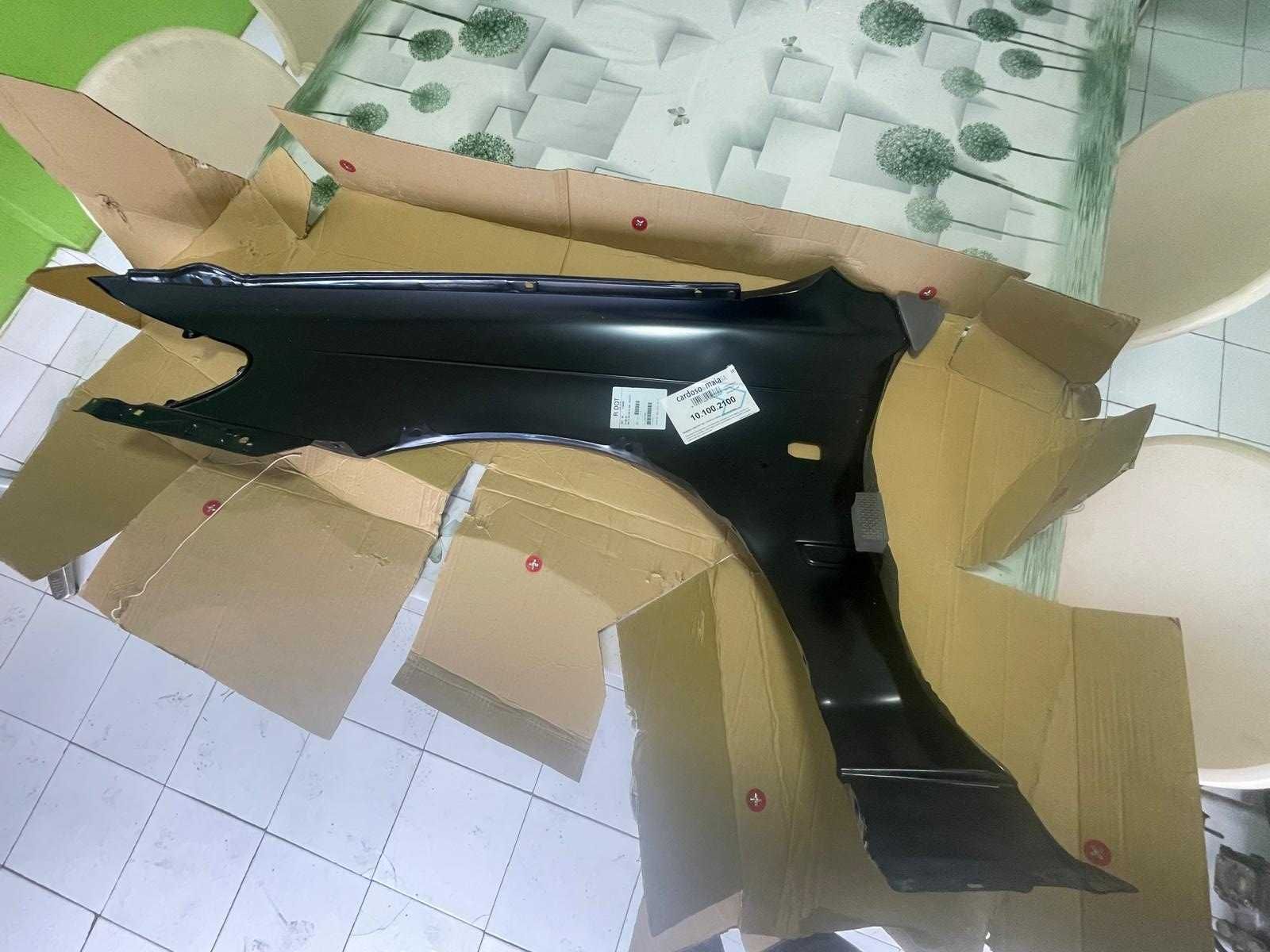 Guarda Lamas Direito NOVO Toyota Corolla