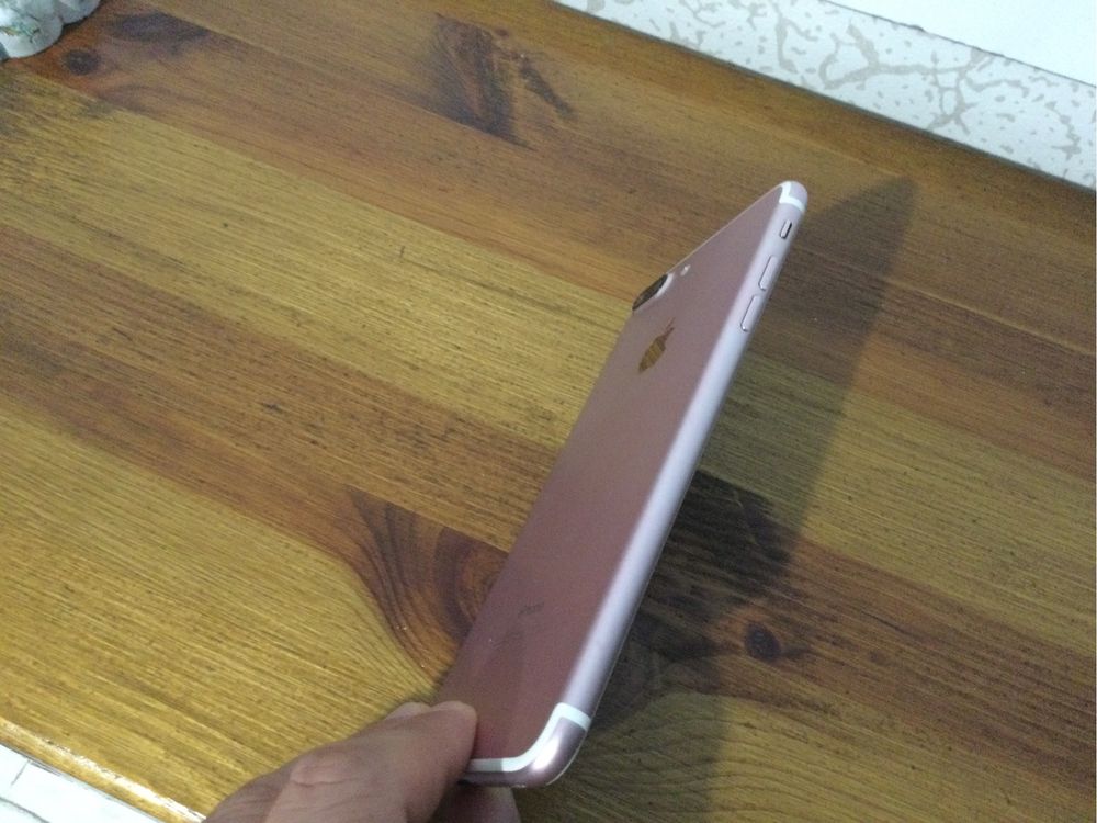 Iphone 7 plus . Айфон 7 плюс телефон смартфон