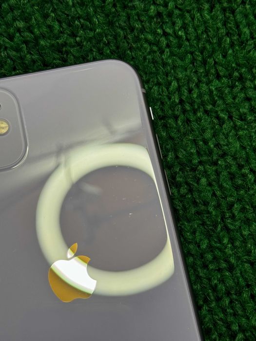iPhone 11 w dobrym stanie