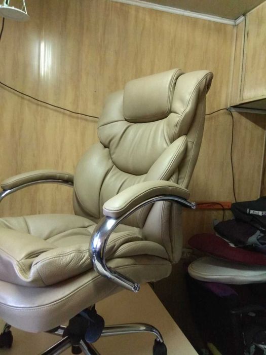 перетяжка , ремонт  и продажа офисных кресел
