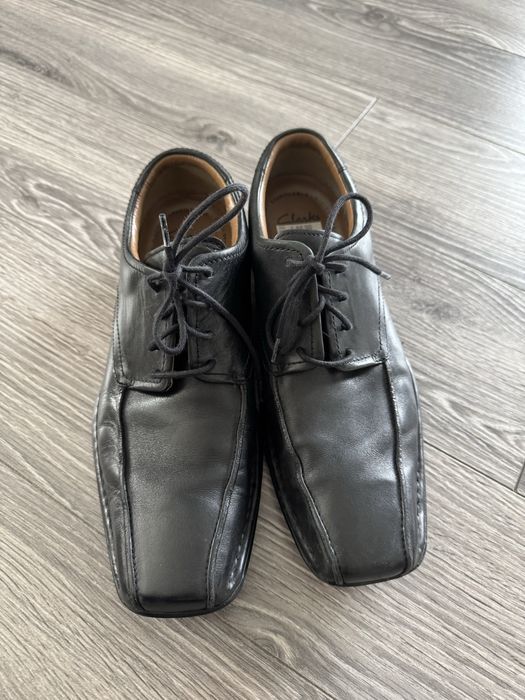 Półbuty ze skóry Clarks 42