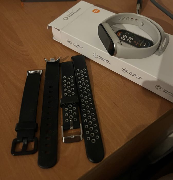 Продам ми бенд 9