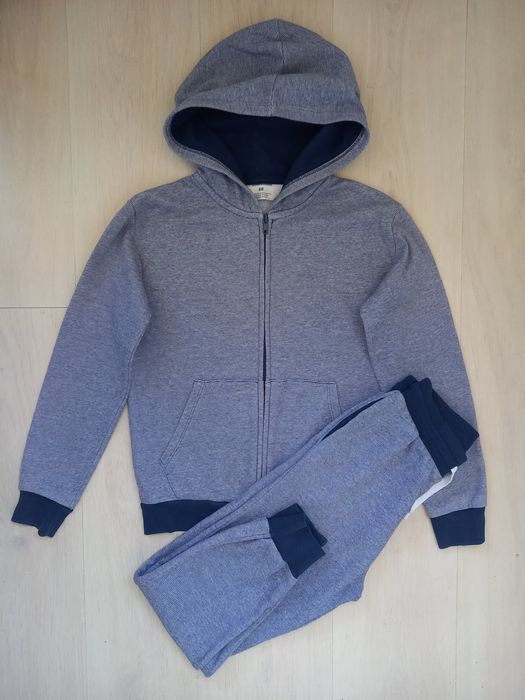 Утеплений спортивниф костюм H&M р146