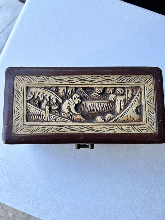 Caixa de joias Oriental vintage